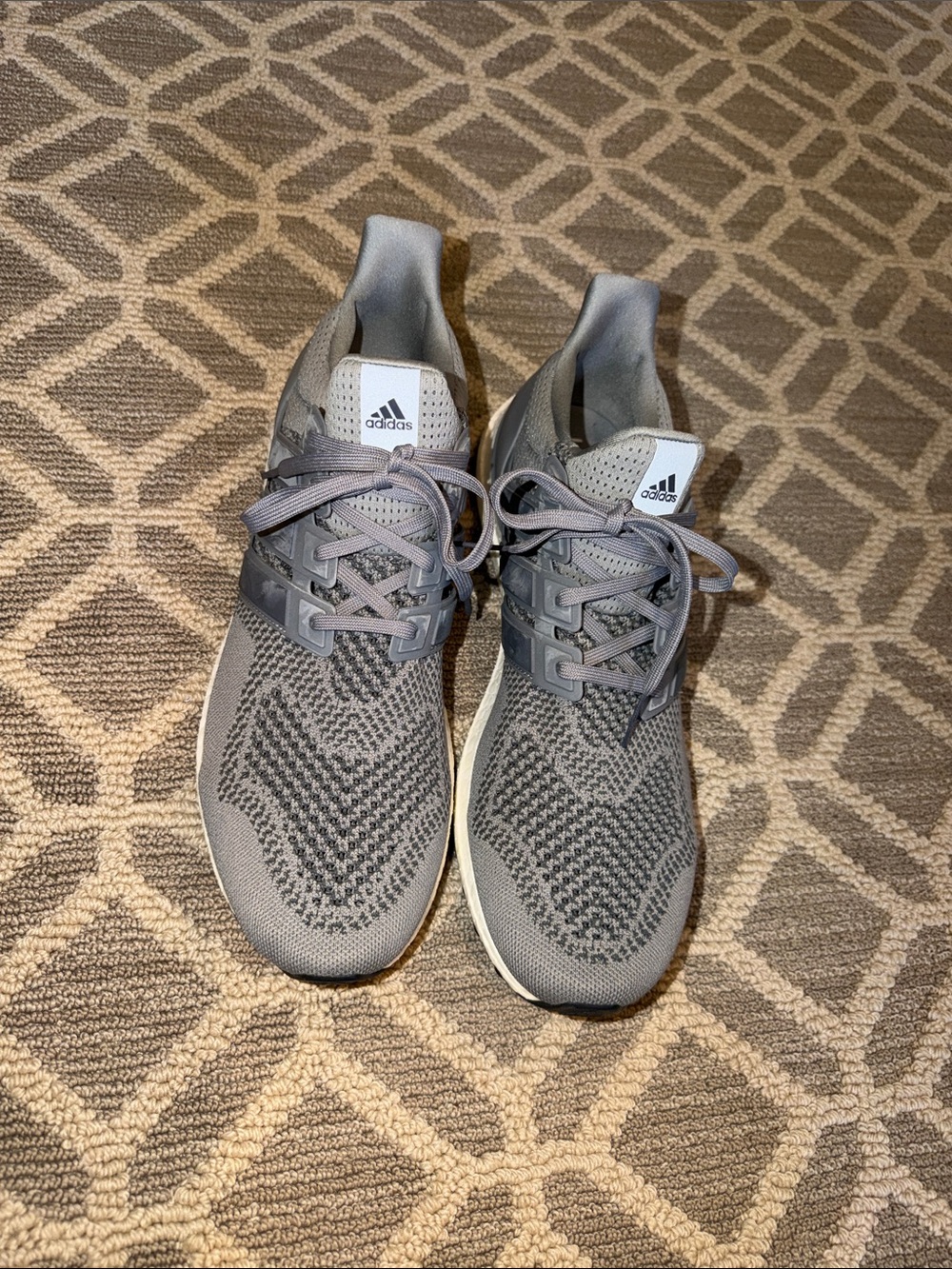 adidas Men's Light Gray Knit Running Sneakers